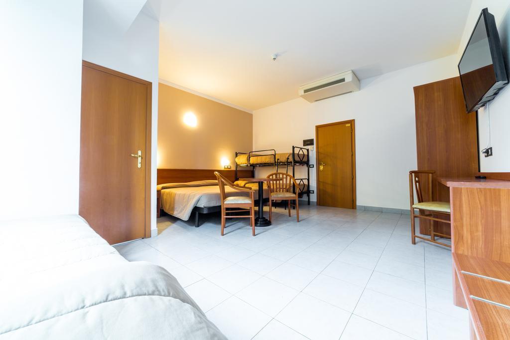Meridiana Family & Nature Hotel Marina Romea Oda fotoğraf